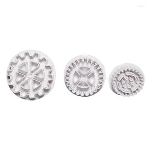 Baking Moulds 3Pcs Gear Shape Cake Decorating Fondant Plunger Cutters Mold Chocolates Biscuit Cookies Tools Kitchen Press Stamp