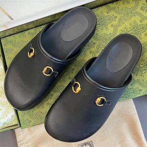 Designer tofflor ￤lskar paradie mode tjock botten bildko l￤der brev l￤der m￤n kvinnor sandaler 35-45