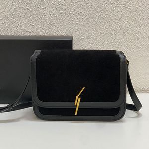 Flap Crossbody çantalar tofu omuz çantası kadın çanta çantası süet kare cüzdan deri döşeme hasp donanımı ayarlanabilir kayış moda metal harfleri düz çanta