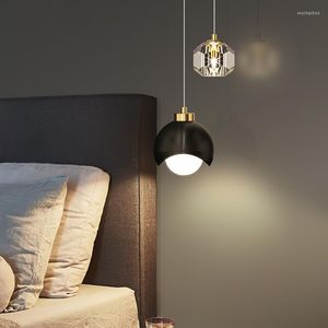 Lampy wiszące sypialnia nocny mały żyrandol krystalicznie światło luksusowy nordycki nordycka czerwona nowoczesna minimalistyczna mistrzowska lampa lampa czarna
