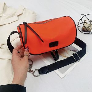 Kvällspåsar mode sportväska soild dragkedja crossbody axel kvinnor hög kvalitet oxford desinger plånböcker och handväskor sac de luxe femme