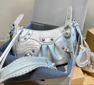 EGO - Texas axelväska i vitt faux läder kvinnor designer motorcykelpåsar 5a topp corce body topp handväska dam handväska bra