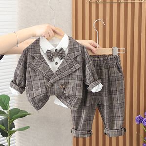 春秋の子供紳士服ベイイズボーイズ服コットンスーツTシャツパンツ3PC/セットベビー服幼児幼児TRAC 20