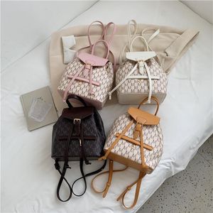 Pacote HBP Bolsas femininas 2021 outono e inverno mais recente textura de moda ombro de bolsa pequena personalidade Mulher mochila crossbody mesen215y