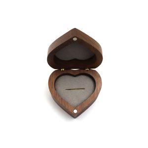 Confezione regalo a forma di cuore in legno naturale per gioielli, custodia per anelli con cerniera magnetica, scatole regalo per la vigilia di Natale RRA848