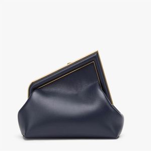 Frist style Clutch Bags Cross body Fashion Women's Shoulder Bag multiple back methods leather capacity large compartment mess2463