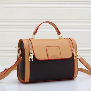 Luxurys çantaları moda tasarımcıları kadın yüksek kaliteli çapraz basılı çanta zincirleri gerçek deri bayanlar omuz çantası çantası çapraz b189d