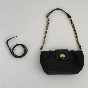 HBPショルダーバッグ財布バゲットメッセンジャーバッグハンドバッグ女性バッグ新しいデザイナーバッグ高品質のテクスチャーファッションチェーンfolds temea210c