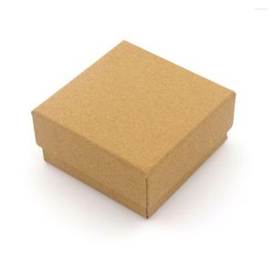 Smyckespåsar 2st 7x7cm bröllop gynnar födelsedag Kraft papper kartong halsband Visa ring presentförpackning