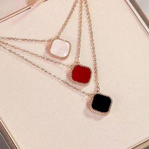 Necklaces designer jewelry for man four leaf clovers pendant necklace woman valentines day couple gifts jewellery clover necklaces fashion chain necklace for men