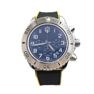 Mens Watch Quartz Kronografi Hareketi Montre de Luxe Kol saatleri Erkek Saat Tasarımcı Saatleri Kauçuk Naylon Kayış Bilekleri248f