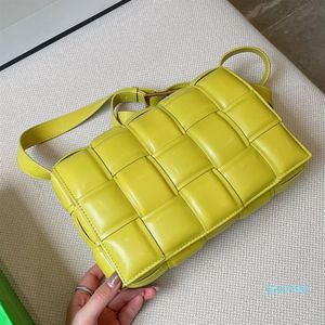 W stylu mody kobiety Bages Crossbody Bag torebki na ramię torebka Patentowa skóra siedem kolorów zaprojektowanych na 20212404