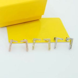 Europa Amerika Mode Stijl Stud Oorbellen Dame Dames Goud/Zilver/Rose Kleur Hardware Gegraveerde Letter F Instellingen Vierkante Diamanten Oorbel