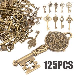 Keychains 125pcs/set Creative Vintage Antique Bronze Skeleton Keys Fancy Heart Bow Pendant Necklace Hanging Decor Old Look DIY Craft Retro