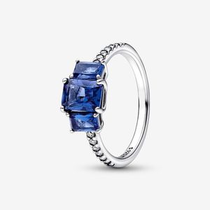 Anello scintillante rettangolare blu con tre pietre per le donne Anelli nuziali Accessori per gioielli in argento sterling 925 di fidanzamento di moda