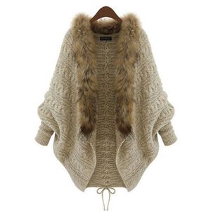 Women Cardigan Sweater Thick Poncho Capes Femme Autumn Winter Bat Sleeve Fur Collar Wool Sweater Knitted Wome Long Cardigan DT191023