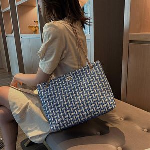 Luxurys Design Color Women Fashion Tote Bags HBPワイルドトートショッピングバッグ