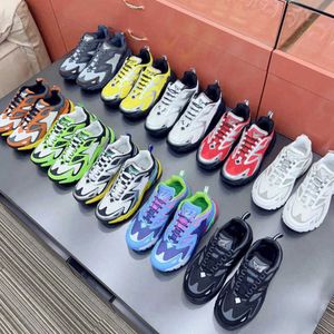 Runner Tatic Designer Spor Sakinleri Klasik Siyah Erkekler Koşu Ayakkabı Gri Renk Tasarım Sneaker Erkekler İçin Rahat Sole Nefes Alabaş Örgü Şık görünüm No424