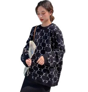 Tasarımcı Sweaters Mens Giyim Tam Vücut Mektubu Jacquard Sweater Fashion Hoodie Kazak Erkek Kadın Mürettebat Boyun Kaşmir Örgü Taban Kaltakları