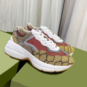 2022 New Designer Sneakers Trainers Designers Sneaker Lady Shoe Vintage Chaussures de luxo bege homens Mulheres tamanho 35-46 Running da moda