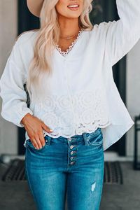 Kvinnors blusar White Lace Trim Applique Crinkle Cotton Shirt