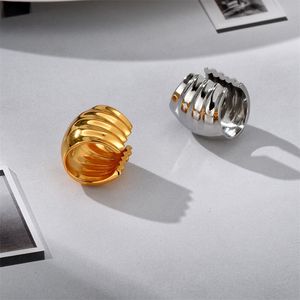 Ins Simple Metal Screw Back Pleated Eggshell Spherical Ear clip Female Personality Punk Street Hip Hop Cool Style Jewelry Accessories