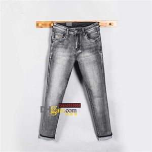 LuxuryLuxurysデザイナーSlim-Leg Mens Jeans Leopard Biker Gray Black Distressed Water Diamond Stripesトップサイズ29-40