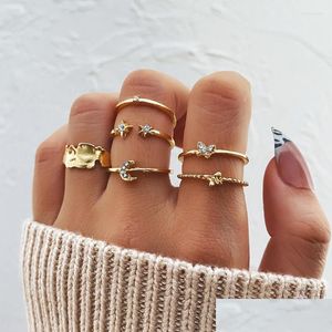Anelli a grappolo Anelli a grappolo Set geometrici bohémien Crystal Star Moon Flower Butterfly Constellation Knuckle Finger Ring Set per Wom Dhzc4