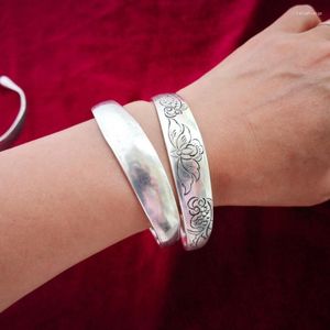 Bangle estilo étnico Jóias de personalidade Miao Bracelete de prata artesanal anel de mão pequeno macarrão pequeno pisces esculpida aberta lisa