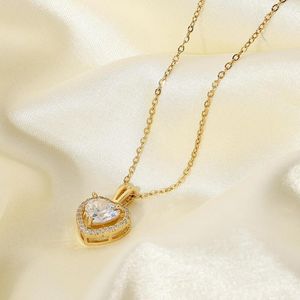 Pendant Necklaces Exquisite Women's Wedding Jewelry Stainless Steel Gold Large Single Shiny Crystal Heart Engagement Necklace For Women