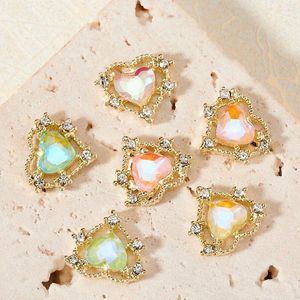 Tırnak Sanat Dekorasyonları 10 PCS Aurora Kristal Aşk Elmas Cazibesi Kalp Mocha Rhinestone DIY Yansıtıcı Gem Manikür Takı W4