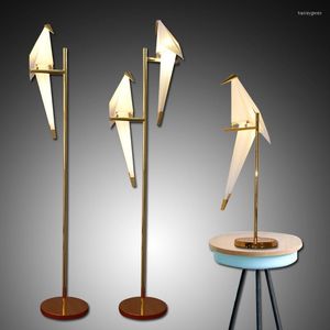 Golvlampor Led Fågel Papperslampa Hem Deco Modern Guld Stående Sovrum Vardagsrum Origami Ljus Studie Läsbord