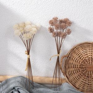 装飾的な花人工菊ボールアジサイアレンジメントブーケホームオフィスコーヒーハウスパーティーのための装飾