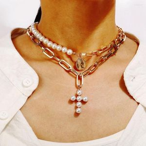 Choker Fashion Coin Pearl-halsband Multi-lagers harts Butterfly Halsband för kvinnor Bohemiska guldtrendiga smycken gåvor