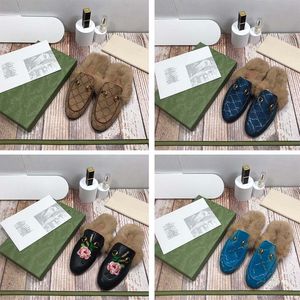 Slides Designer Womens Slippers Sandals High Heels Suitable for Various Places Outdoor Activities Fashionable Warm Non Slip Wear Resistant Plush Slippers With Box