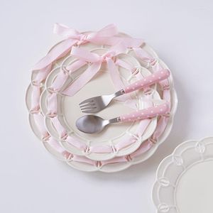Set di stoviglie Vintage francese nastro cavo bowknot piatto piano in ceramica matrimonio Po bella decorazione Grace torta da dessert