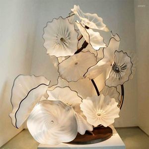 Lampy podłogowe Lampka Lampa LED Murano Glass Flower Art Stojąc rzeźba do salonu sypialnia nordycka dekoracja