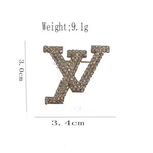 Luxury Women Men Designer Brand Letters Brooches 18K Gold Plated Inlay Crystal Rhinestone Jewelry Brooch Charm Pin V-Letter Marry Christmas Party Gift Accessorie