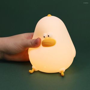 Lumières nocturnes touchent légère petit petit poulet silicone pat usb charge animal coloré lampe de chambre décor de bureau