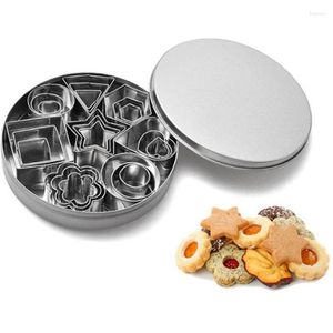 Bakning Mögel Julskärare Set Cookie Tools Cutter Steel Rostfri Mold Biscuit Mini Pastry Slicers 24st