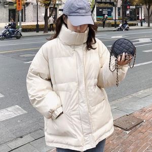 Casacos de trincheira feminina Mulheres de inverno Jaqueta acolchoada curta 2022 Estilo coreano Logo Hong Kong Pão feminino espesso