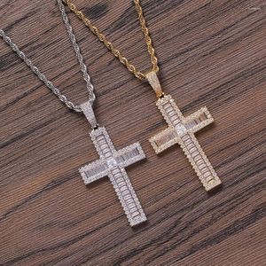 Colares pendentes Hip Hop Baguette Cross Iced Out Bling Cubic Zircon CZ Pingents for Men Women Charm Jewelry