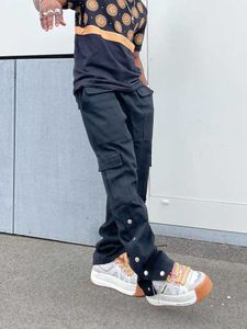 남자 청바지 검은 색화물 바지 남자 최신 디자인 측면 버튼 업 스플릿 캐주얼 바지 스트리트웨어 Y2K 패션 정기적 인 스트레이트 슬릿 청바지 t221102
