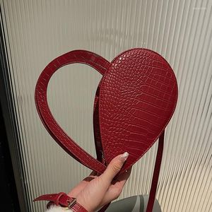 Abendtaschen Steinmuster Kette Umhängetasche für Frauen Geldbörse und Handtaschen Mode hohle rote herzförmige Umhängetasche Mädchen Pu-Leder