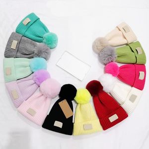 Colorful Kids One Pom Tricoting Hats Luxury Designer Baby Baby Caps 12 couleurs Marque Chantis Tricots Hats avec tag