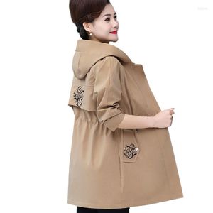 Trench feminina Casacos 2022 Midra-idade Autumn Women Coat Moda Moda Capuz Windbreaker feminino Casual Lady Outerwear Tops