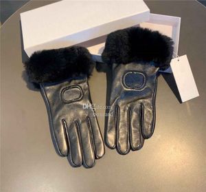 Super Warm Plush Gloves Winter Rabbit Fur Mittens Winter Plus Velvet Thick Gloves Sheepskin Letter Embroidery Glove With Box