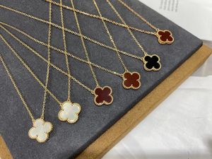 2024 High Quality Classic Style Women Luxury Designer Necklace Bracelet  Earrings Leaf Clover Necklaces Pendants Couple Engagement Jewelry