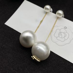 Stud Luxury Brand Designer Big Pearl Stud Earrings For Women 18K Gold Letters Dingle Tassel Elegant Earring Ear Rings Party Wedding Jew