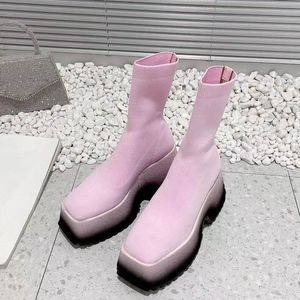 2022 Runway Women Platform Short Boots Designer Square Toe Tjock sula höjd ökar mitten av Calf Modern Socks Boot for Women